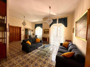 Maman Suite, city center near Molo Beverello